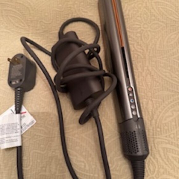 Dyson Airstrait - Picture 4 of 7